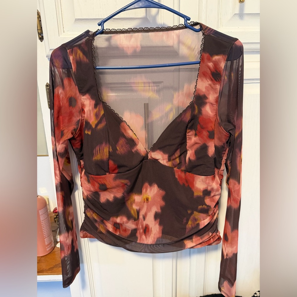 A&F Zoe Long Sleeve